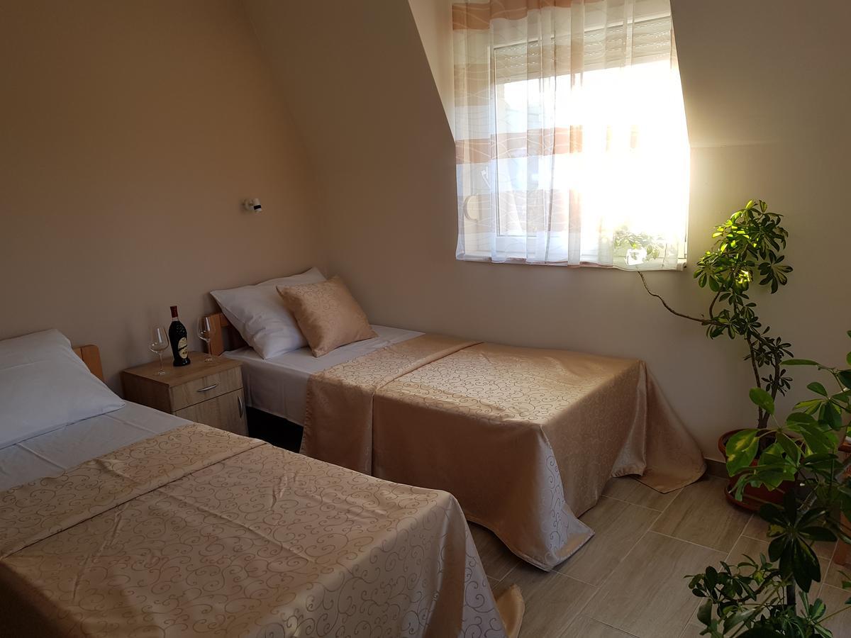 Appartement Fruskogorska Terasa à Novi Sad Extérieur photo